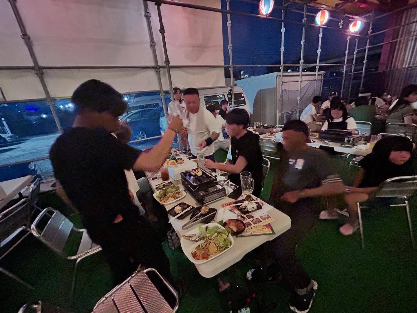 .
.
会社のご飯会と言う名の酒に飲まれる会。笑
3人酒に飲まれてました🤣
みんなの笑顔が最高でした🥰
洋亮も近くにいる気がした1日でした☺️
#株式会社侑愛 #足場屋さん #三重県 #三重県亀山市