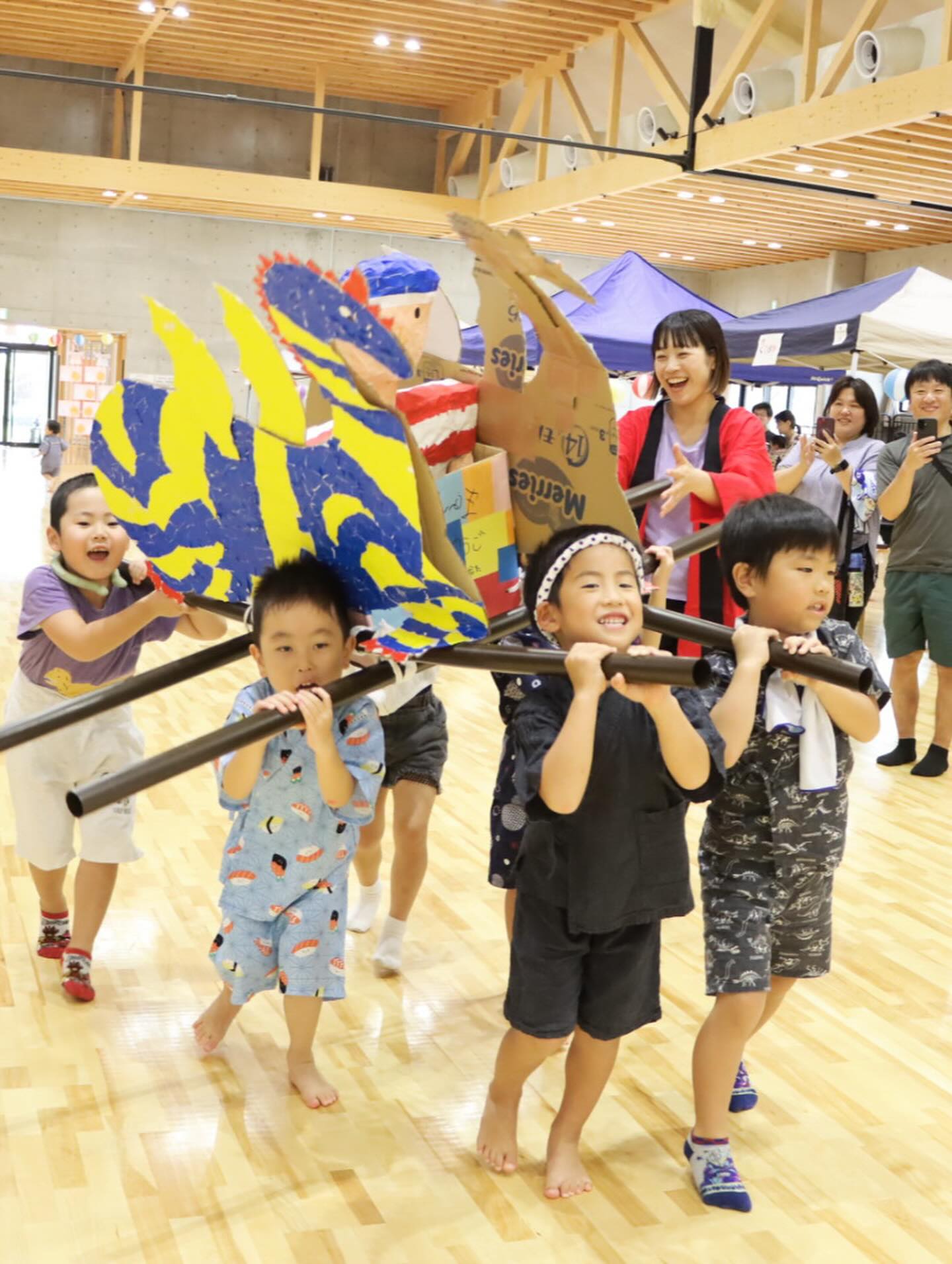 8月23日はぴーかぶーの夏祭りでした!
多くの方にご参加頂き、子どもの喜ぶ姿が
見られて本当に良かったです(o^^o)
ご協力して下さった方々
ありがとうございました!
#企業主導型保育園#認可外保育園#保育園#保育
#子ども#夏祭り#peek-A-boo#ぴーかぶー#ピーカブー
#牛久#ひたち野うしく