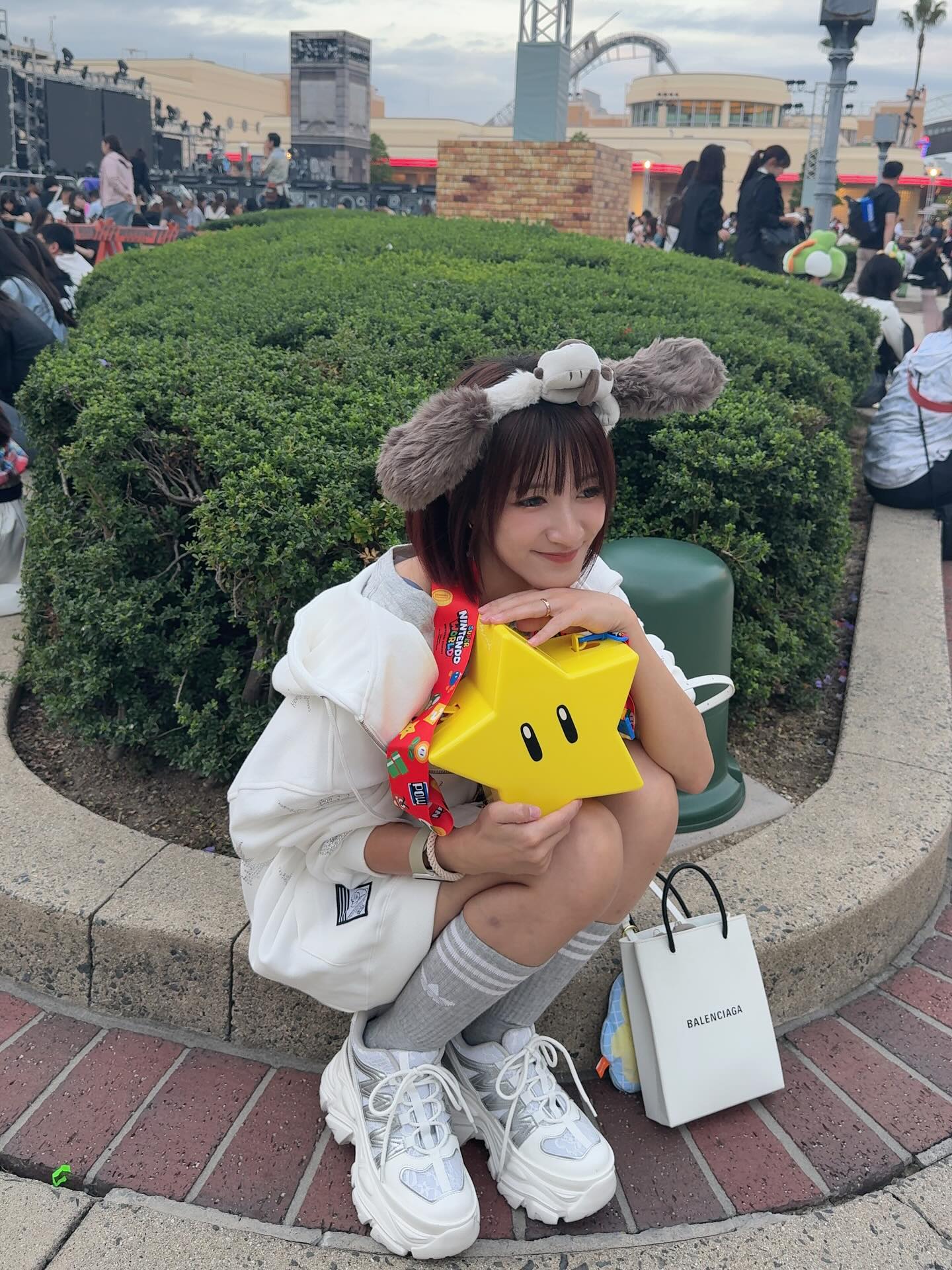 @tamukun_36 さんが撮影プロすぎてさすがすぎる
ってことが伝えたい写真たち📷
みんなが大好きなダストさんに写真撮ってもらってる私、
どう考えても贅沢ものすぎんか?って思いながら
写真撮り合いっこしてました👼
お揃いパーカーはプライベートでも着倒してる𐔌՞・·・՞𐦯