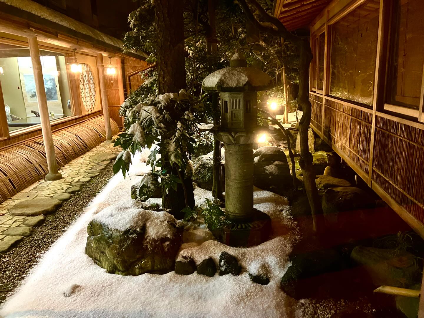 雪化粧⛄️
#城崎温泉 #温泉宿#和風旅館#冬景色