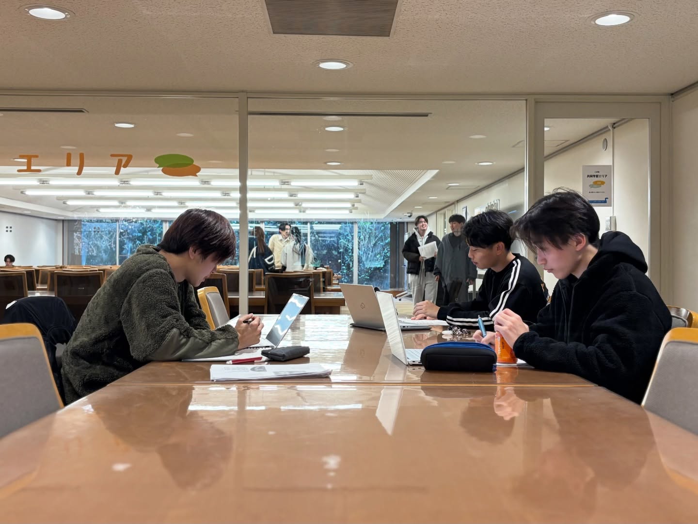 \\定期試験が始まりました📚//
甲南大学では定期試験の実施期間中です。
多くの学生が定期試験に向けて自習に励んでいます。
勉強の成果が発揮できますように!✨
#甲南大学 #大学 #試験 #テスト #勉強