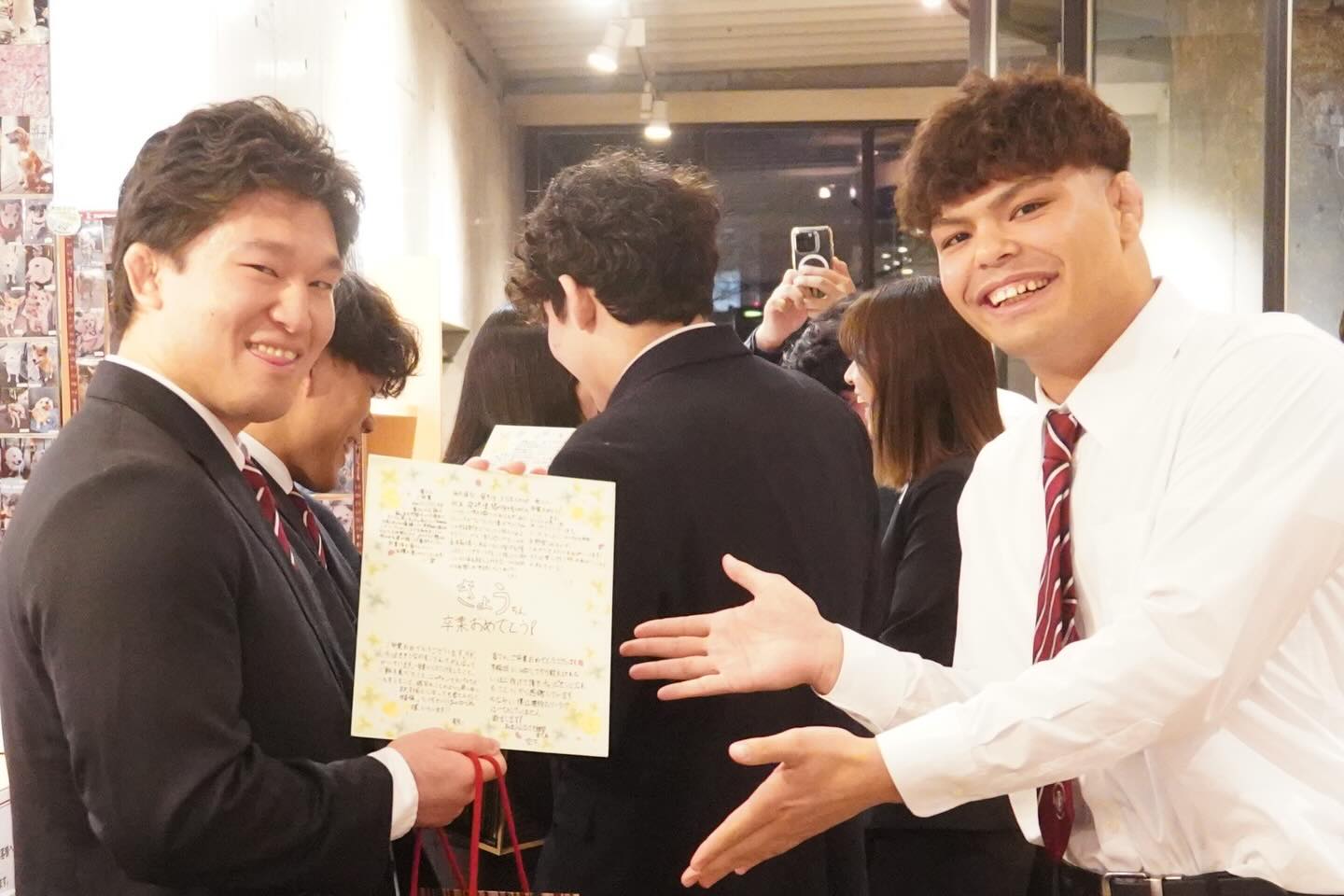 《送別試合・送別会》
先日、北脇香・山路健心・尾西大河・浜村美沙希の4年生4名の送別会を開催いたしました🌸
第1試合
ガレダギ敬一〇-●秋保大地
第2試合
北脇香〇-●金澤空大
第3試合
山路健心〇-●ガレダギ敬一
どの試合も選手と審判員の活躍により熱い闘いとなりました🤼♂️
ご参加いただいたOBOGの皆様、ありがとうございます‼️
#wrestling #wasedawrestling #レスリング #早稲田 #春から早稲田